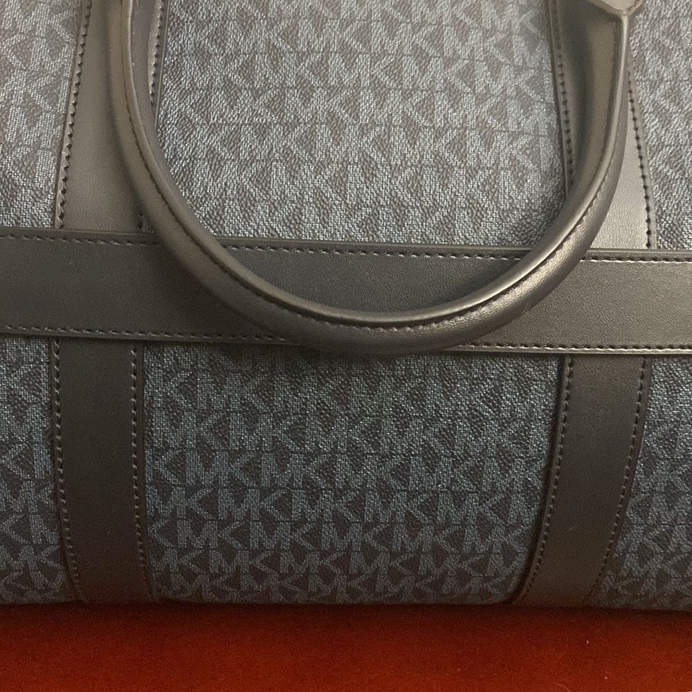 SOLD DO NOT BUY🎒Micheal Kors Logo Harrison Travel Duffle Bag!!!! - Picture 7 of 12